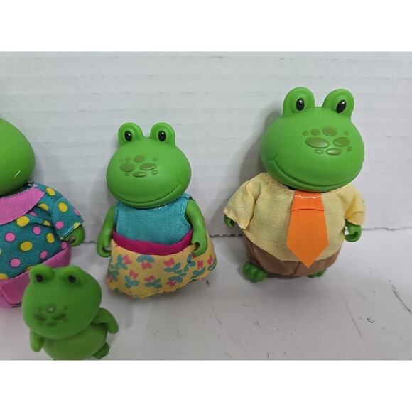 Lil Woodzeez Vintage Croakalily Frog Family Calico Critters Compatible W Baby - Picture 3 of 5